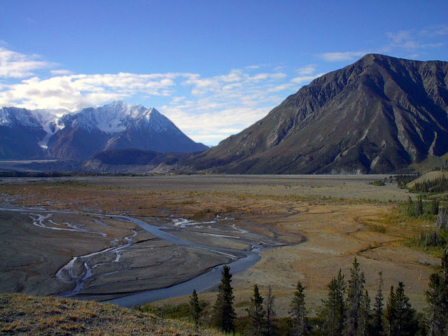 Kaskawulsh Glacial Moraine Overview.JPG